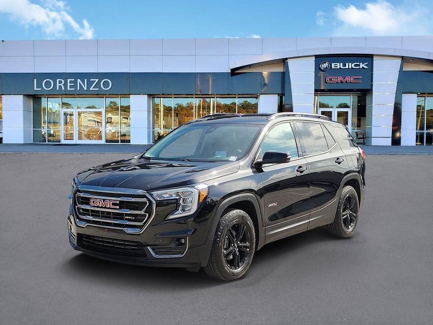 2024 GMC Terrain AT4 en vista tres cuartos frontal