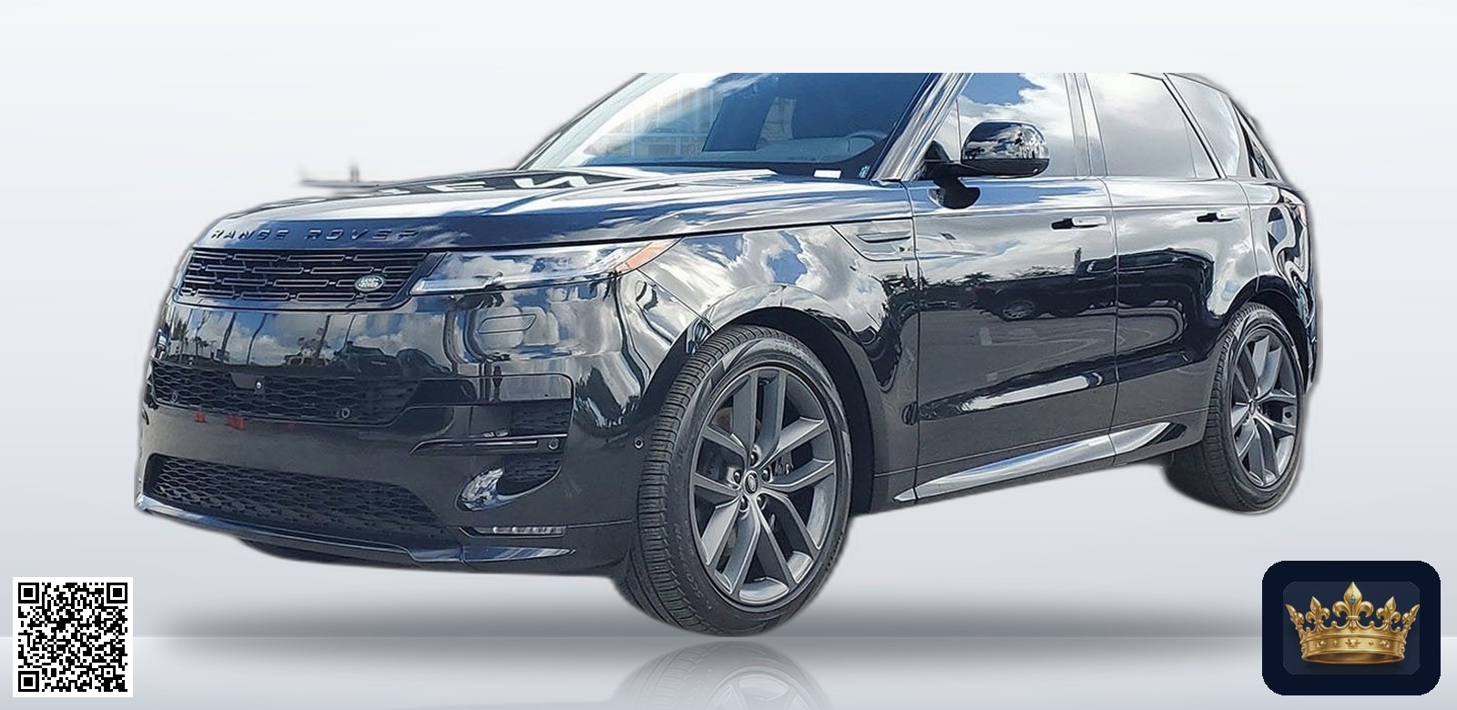 2024 Land Rover Range Rover Sport Dynamic SE en vista tres cuartos frontal, estudio blanco