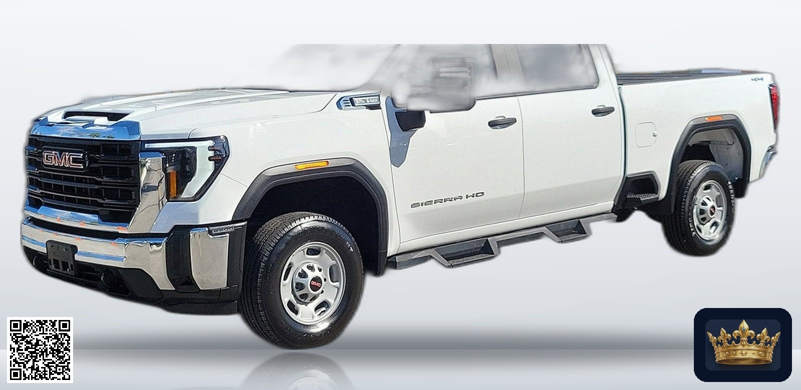 2024 GMC Sierra 2500HD Pro en vista tres cuartos frontal, estudio blanco