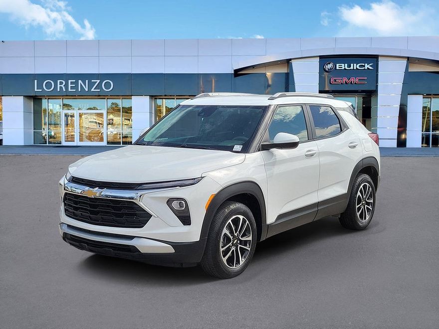 2024 Chevrolet TrailBlazer LT en vista tres cuartos frontal